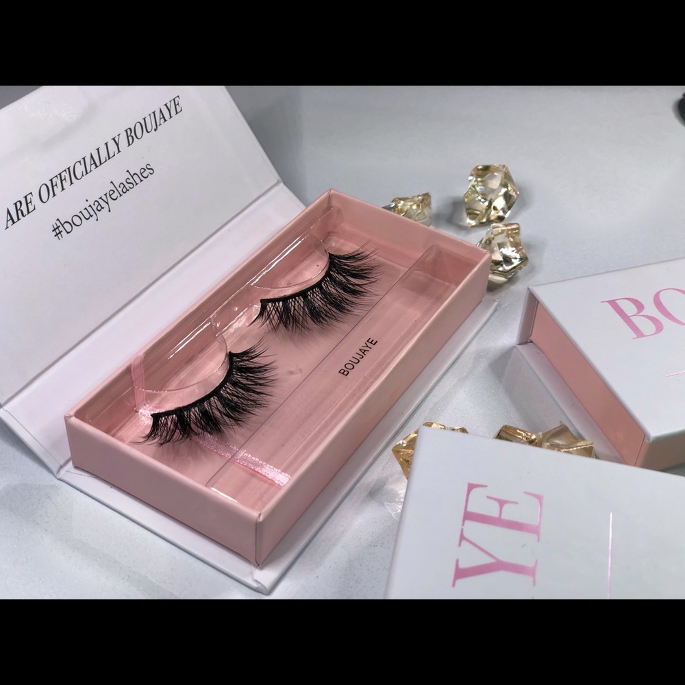 LUXURY LASHES (CRUELTY FREE VEGAN FRIENDLY)